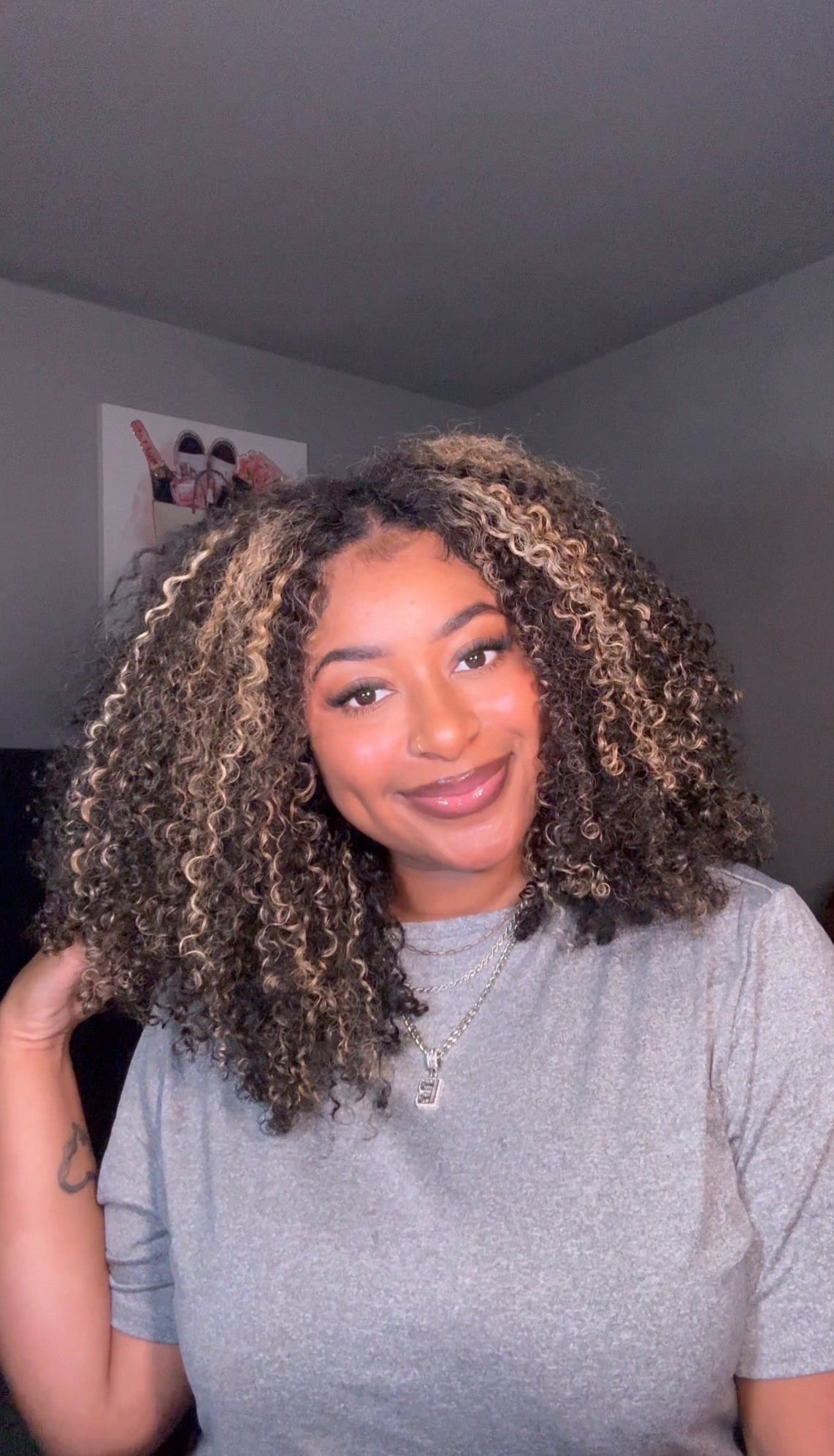 QVR 20” Highlight #1B/30 Kinky Curly V-Part Wig – Beginner Friendly | Luxe Rewear