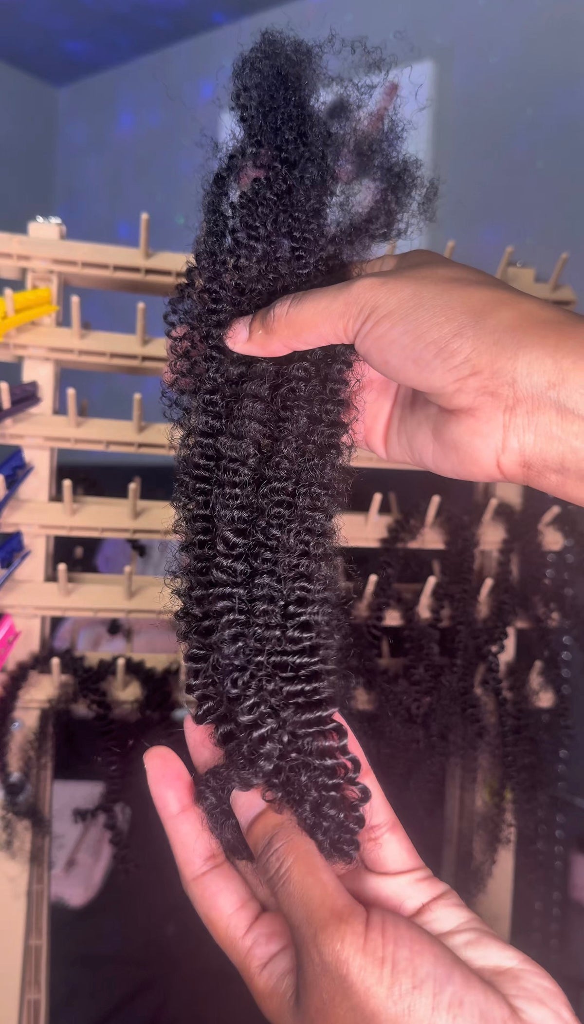 Style Icon 20” Kinky Curly Human Hair Bulk Hair – NEW (1 Pack Only)